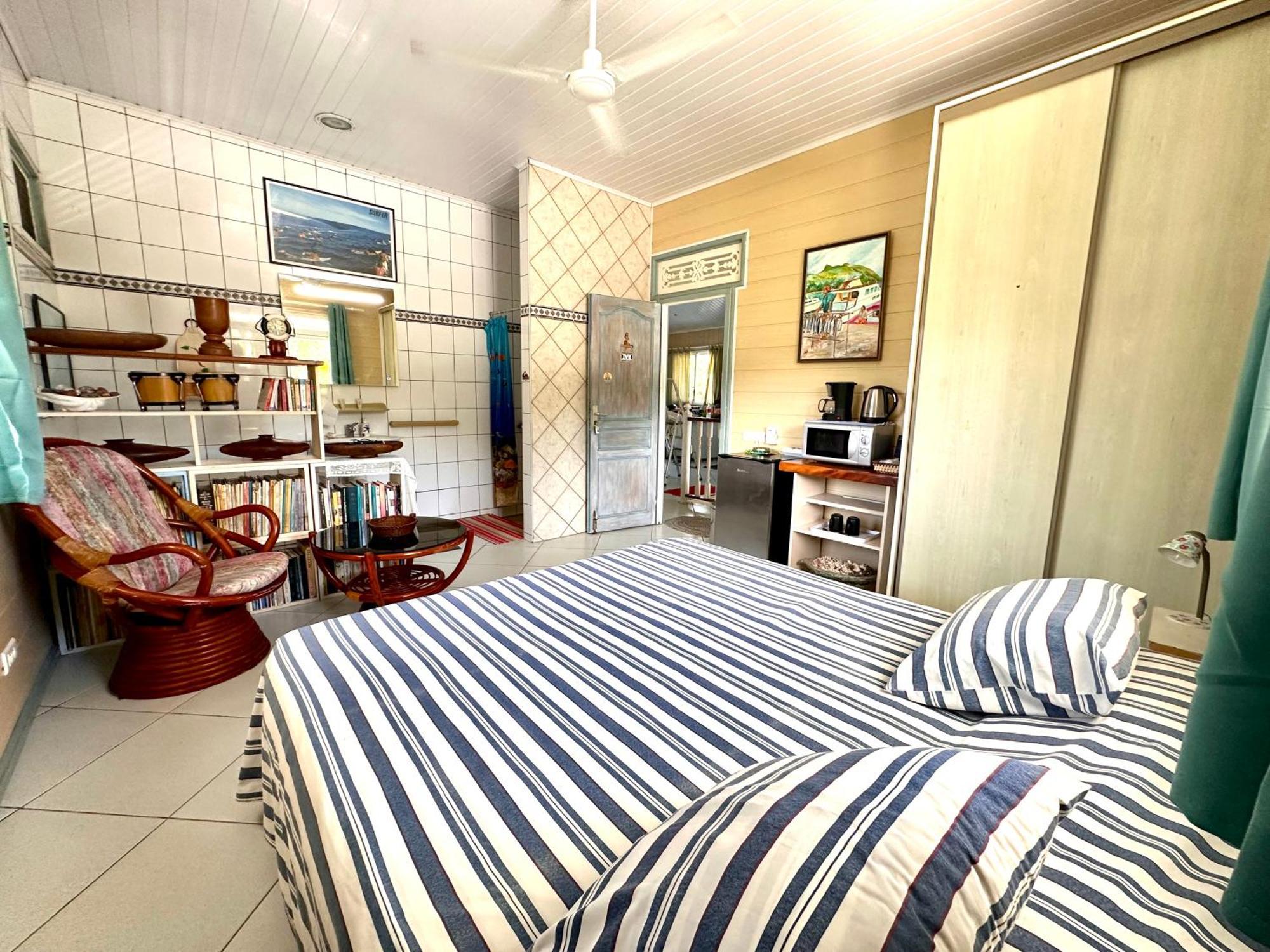 Meri Lodge Huahine « Room Of Marta » Fare Eksteriør bilde