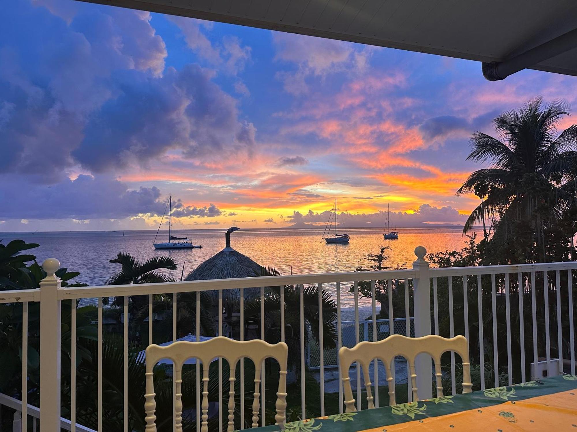 Meri Lodge Huahine « Room Of Marta » Fare Eksteriør bilde